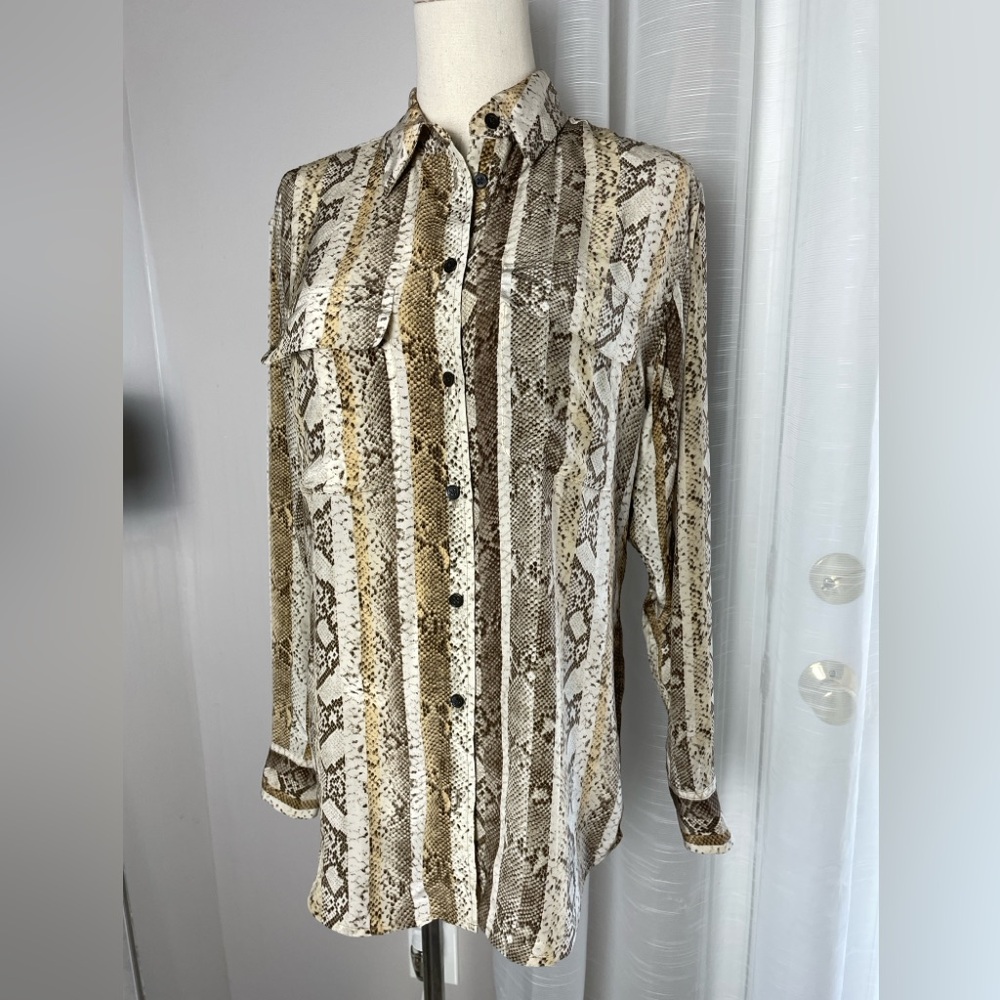Equipment Femme Tan & Brown Snakeskin Print Button-Up Silk Shirt Size XS
